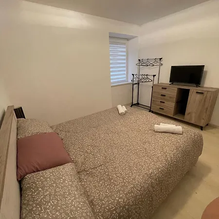 Old Town Ferhadija 5 Apartmán *