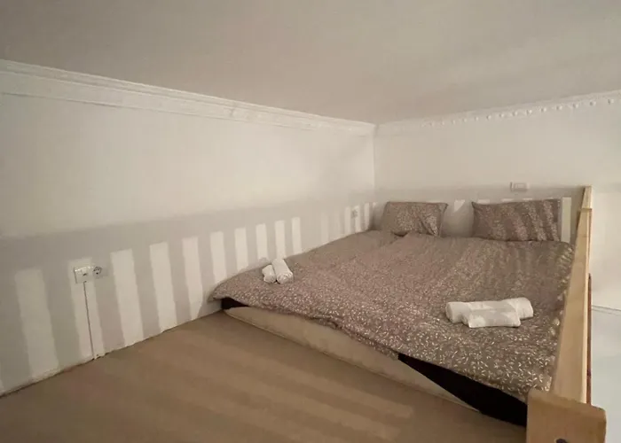 Old Town Ferhadija 5 *